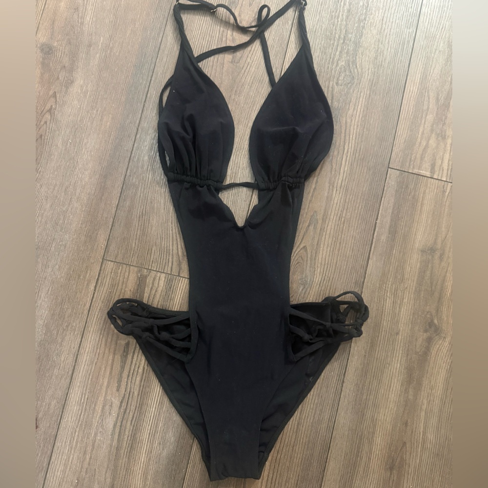 Sauvage Spider One Piece Black Cutout Strappy Monokini Designer Swim Women’s S